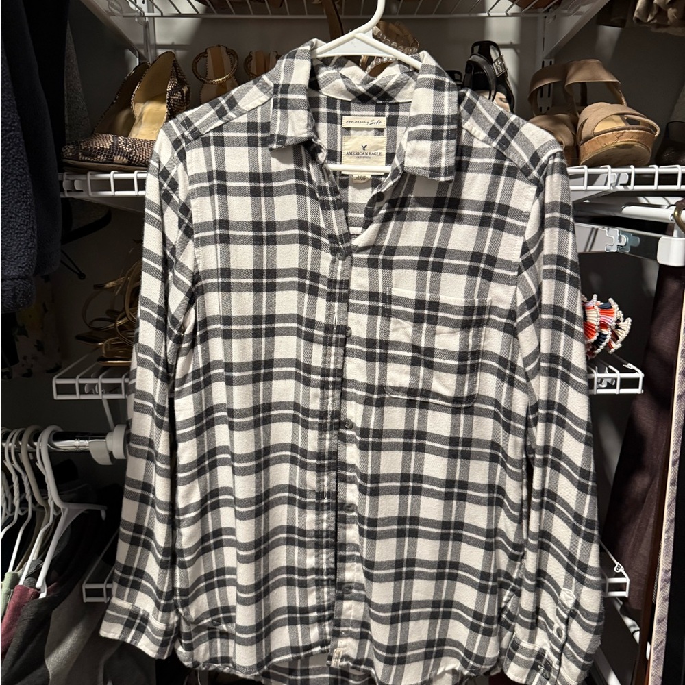 American Eagle Outfitters Black and White Checkered Shirt